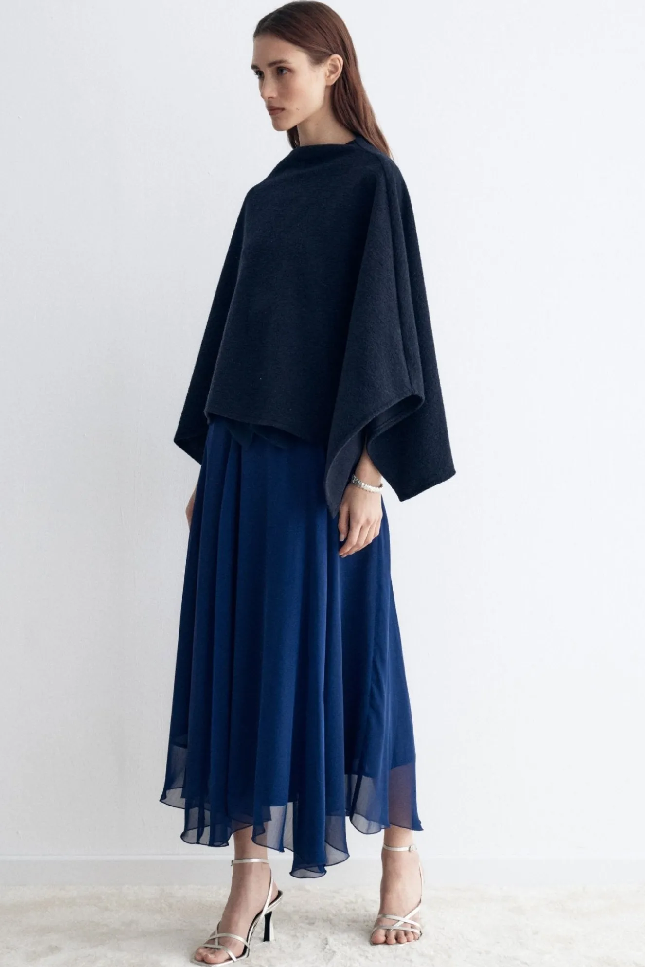 ALLEGRA Navy Cape