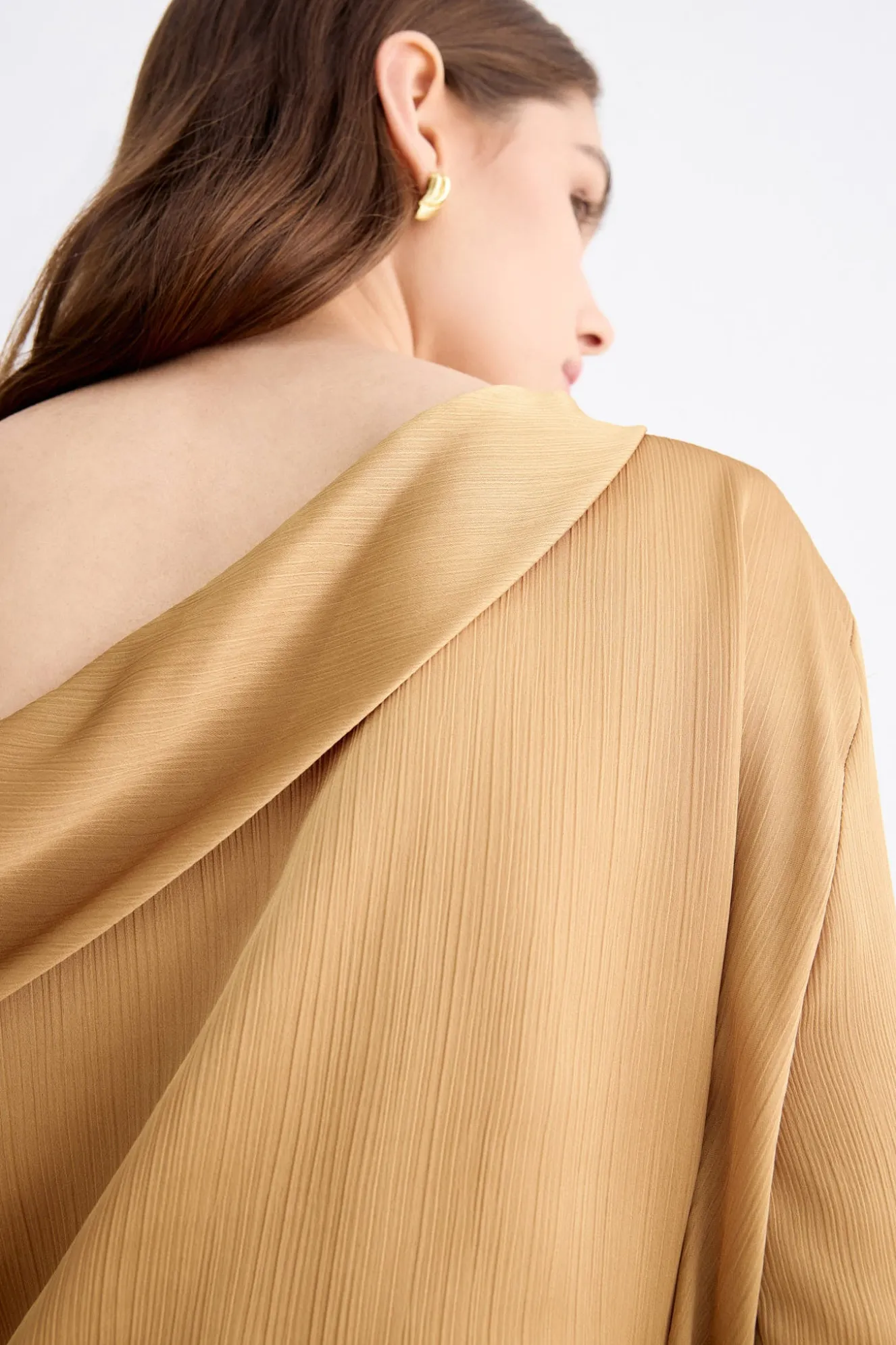 AMANDA Gold Blouse