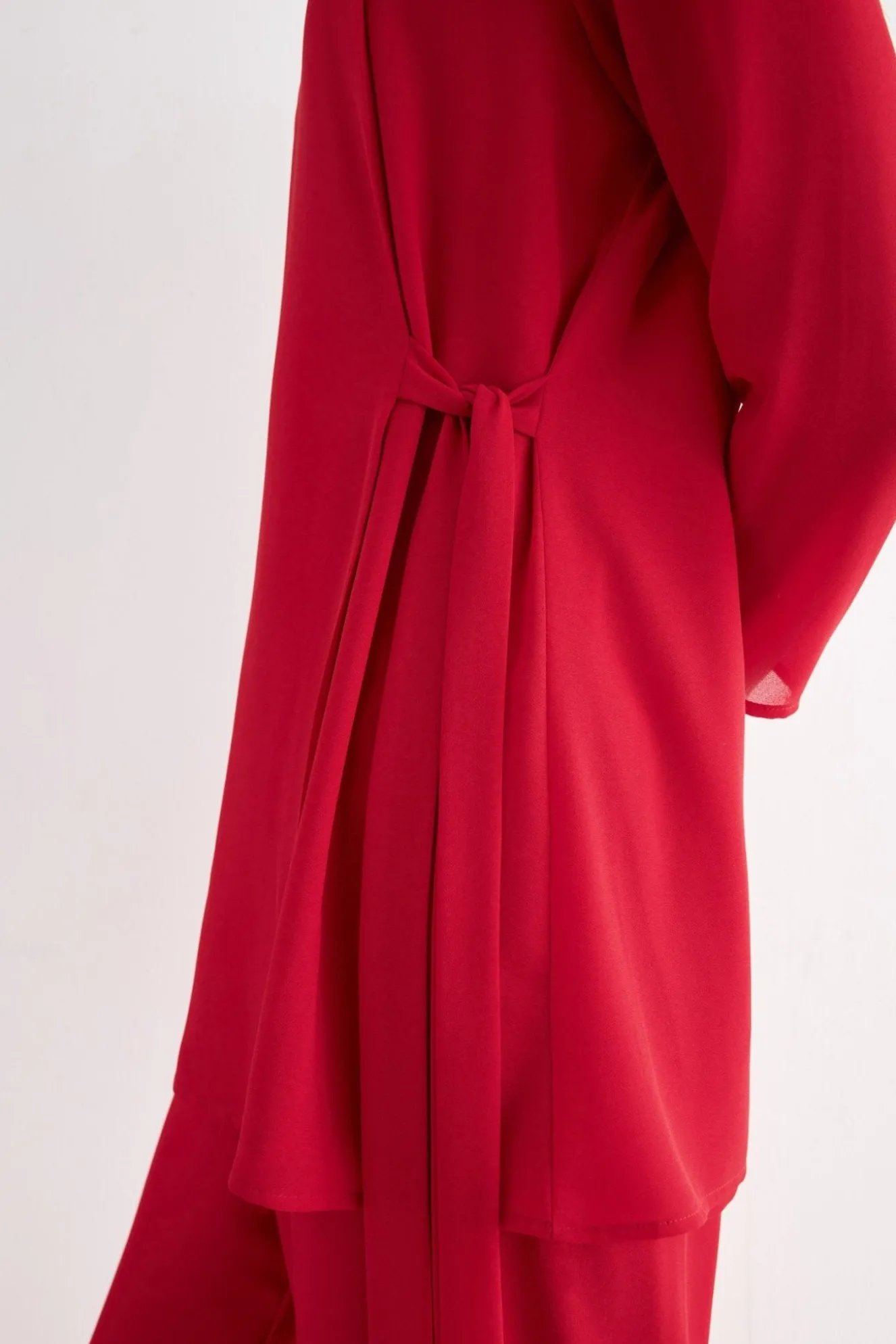 Blouse REMOVES Red