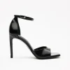 CARLOTA Black Sandal