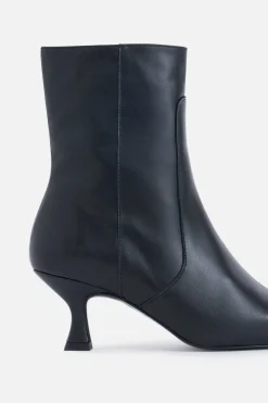 CAROLINA Black Boot