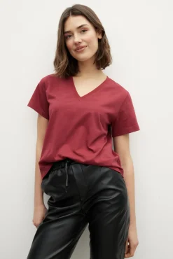 ELBA Burgundy T-shirt
