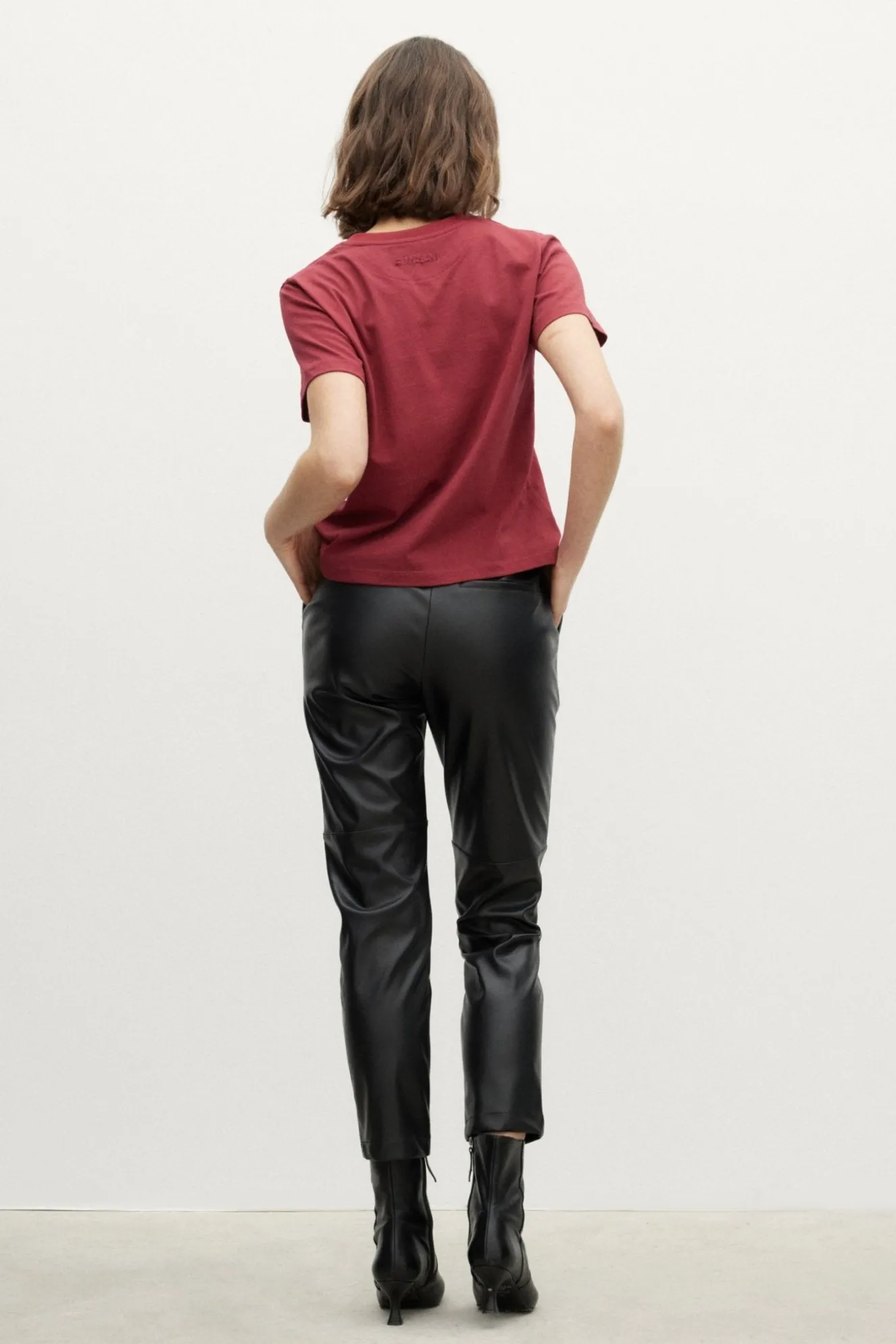 ELBA Burgundy T-shirt