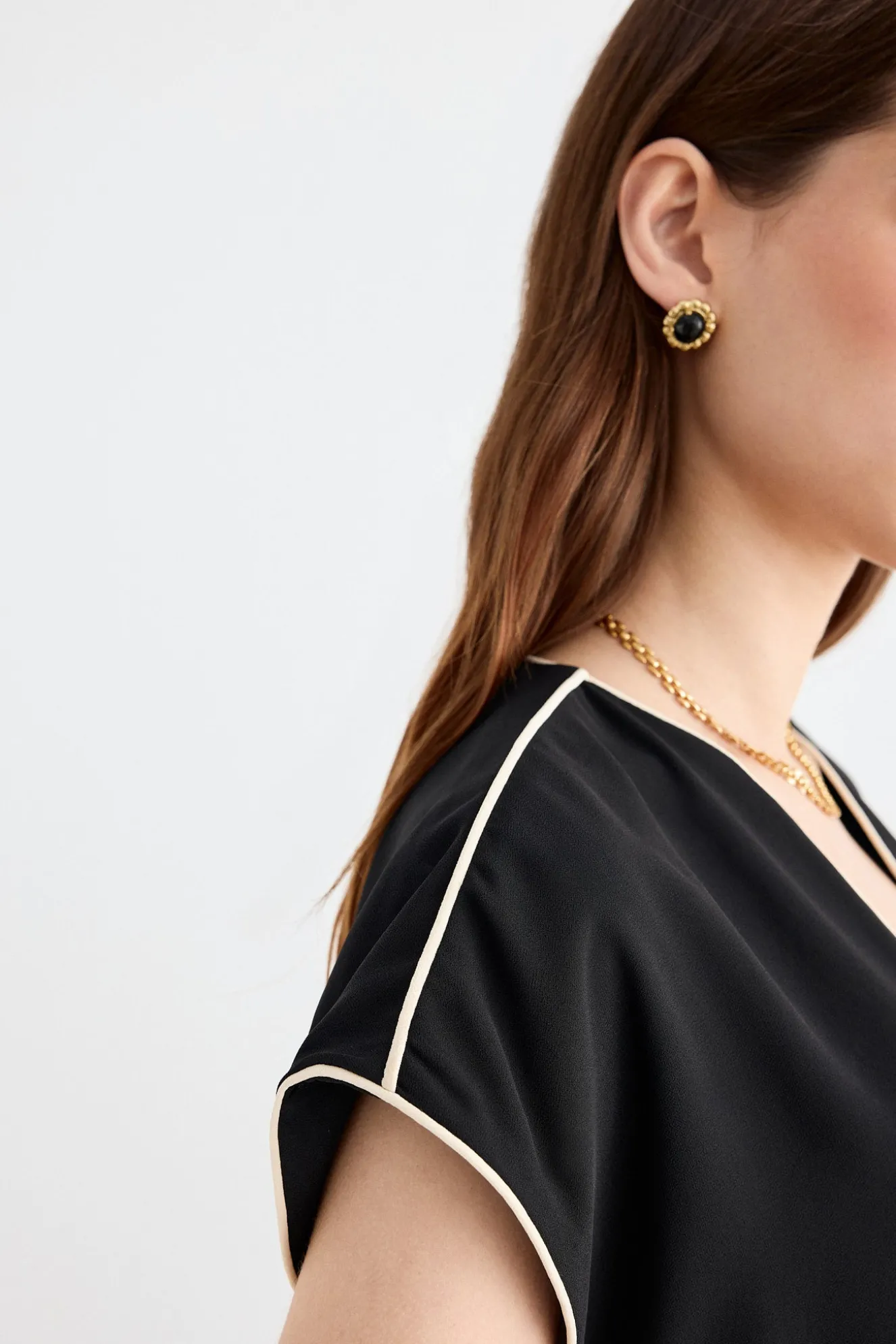 ELIANA Black Blouse