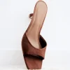 JUANA Camel Sandal