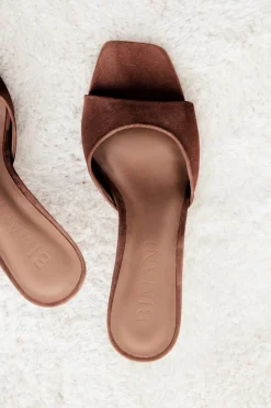 JUANA Camel Sandal