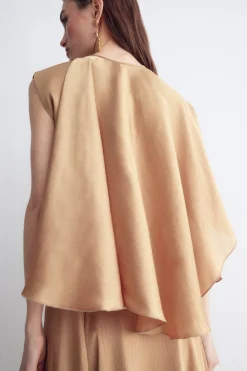 LAKELAND Gold Coat