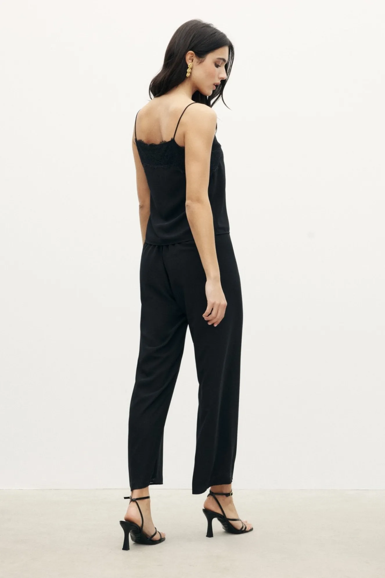 LEVANTE Trousers Black