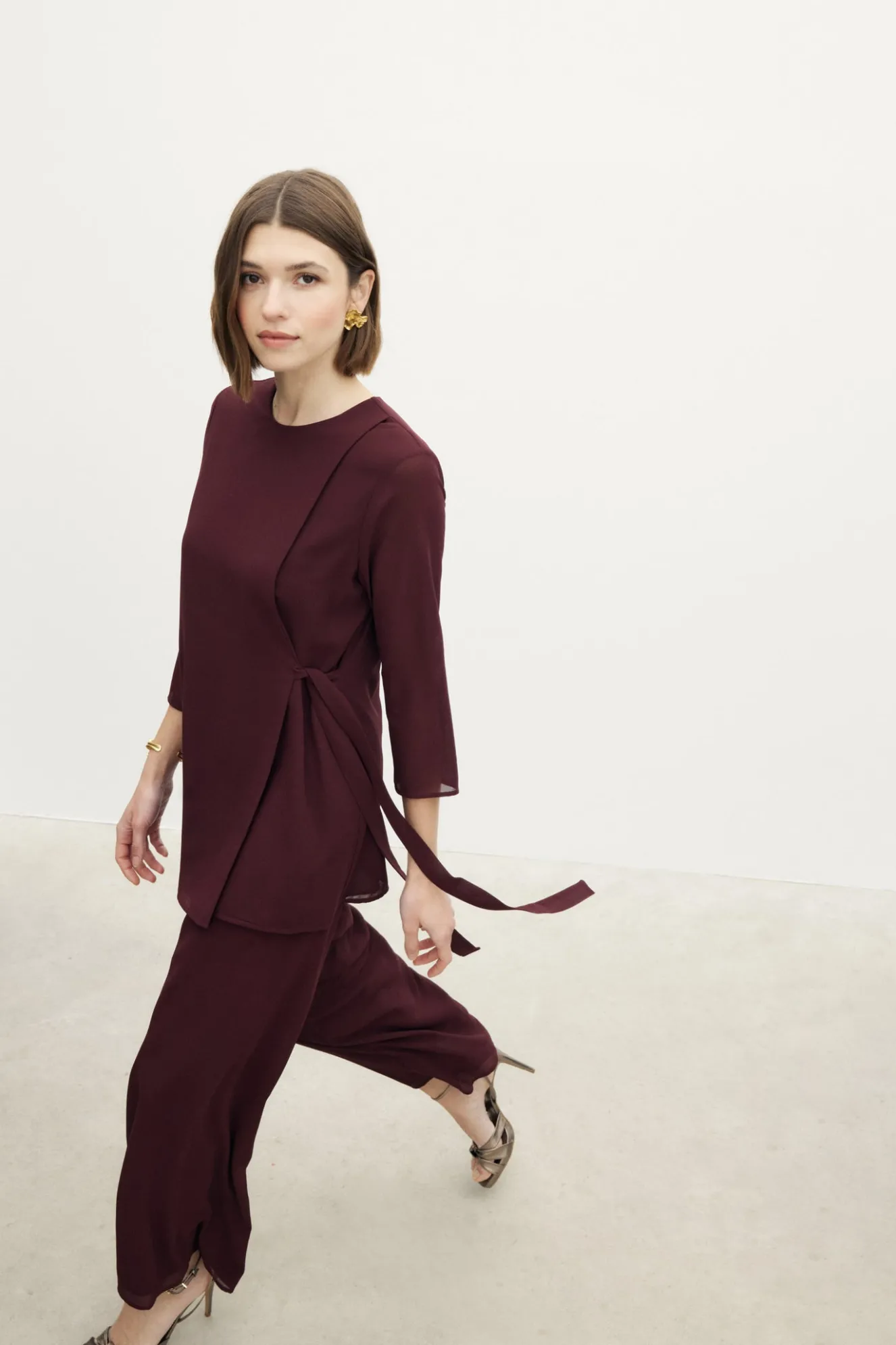LEVANTE Trousers Burgundy