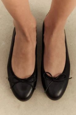 LOLA Ballerina Black