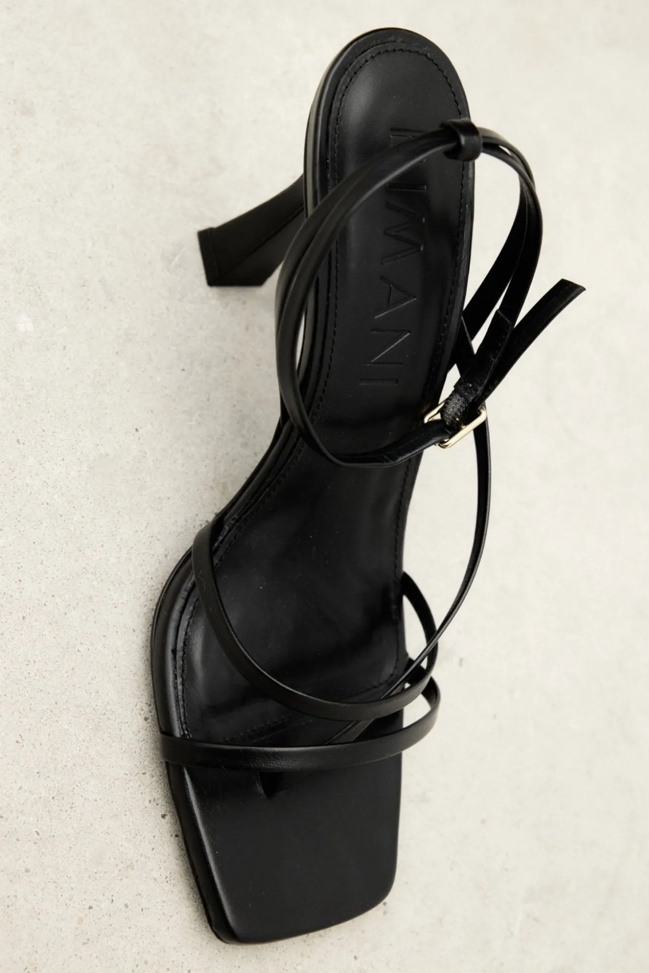 LUCIA Sandal Black