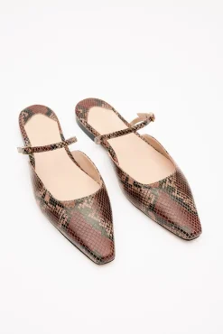 MARIETA Brown Shoe