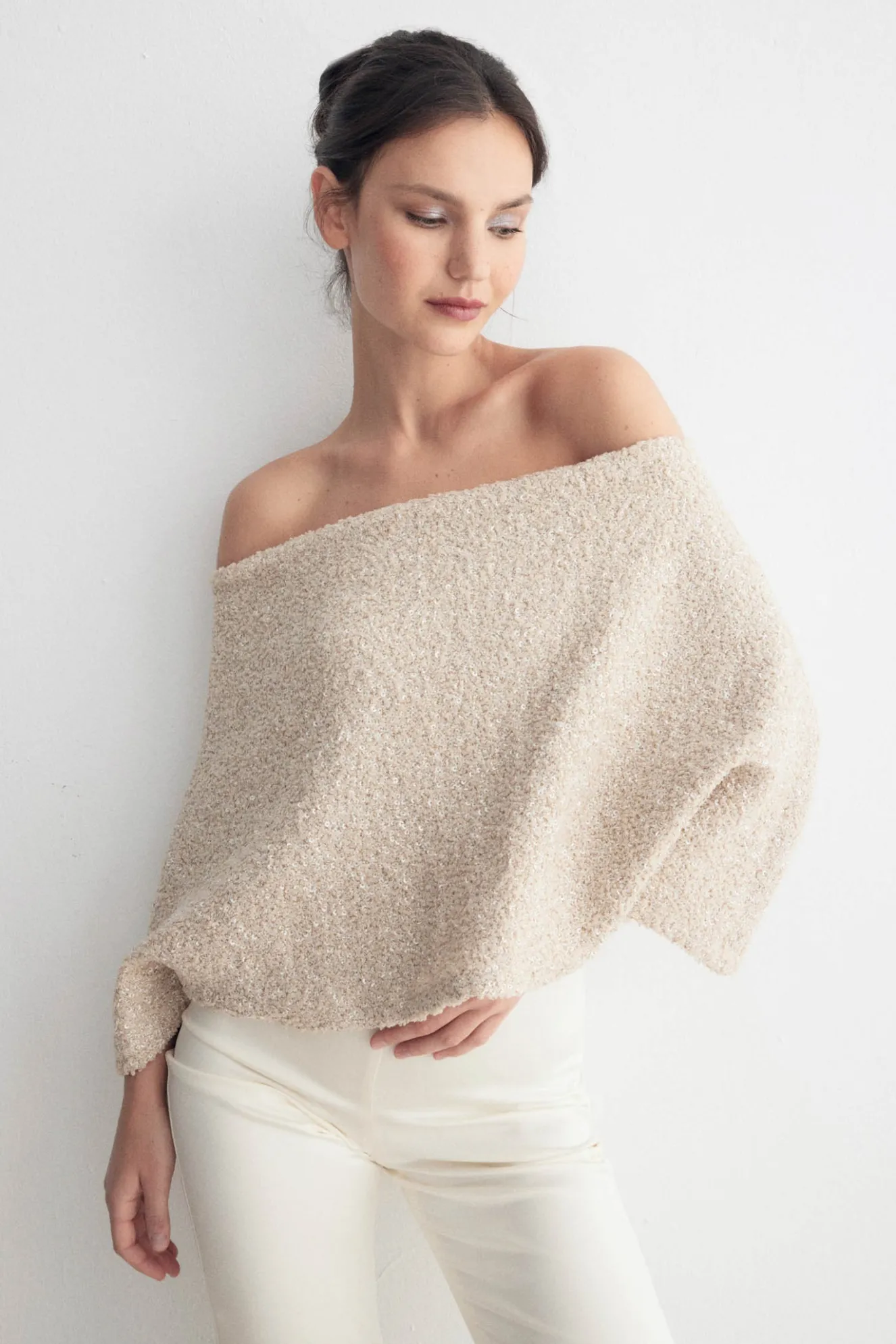 MONROE Beige Poncho