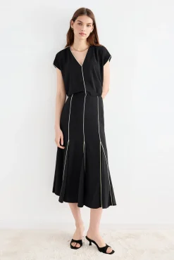 NOLI Black Skirt