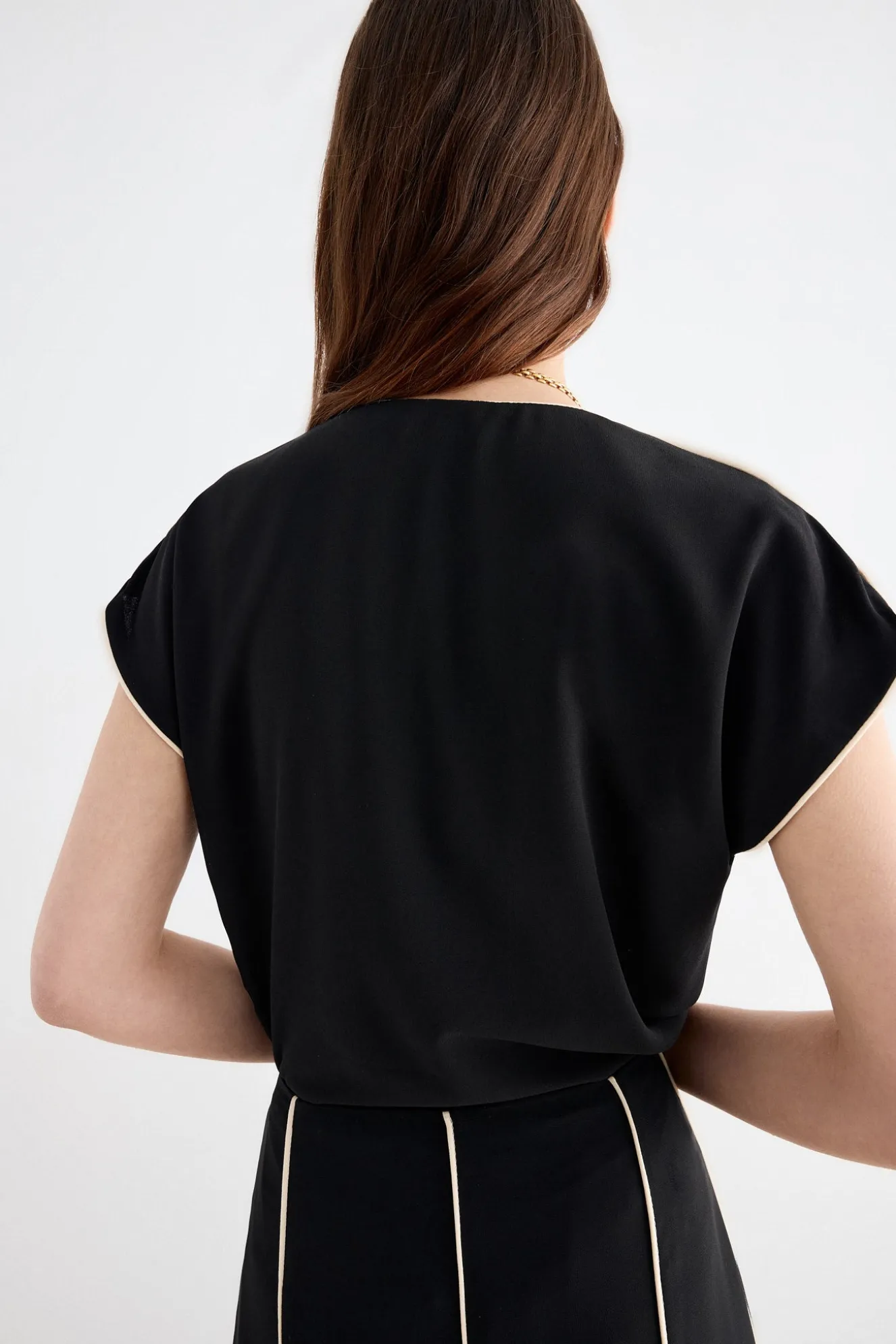 NOLI Black Skirt