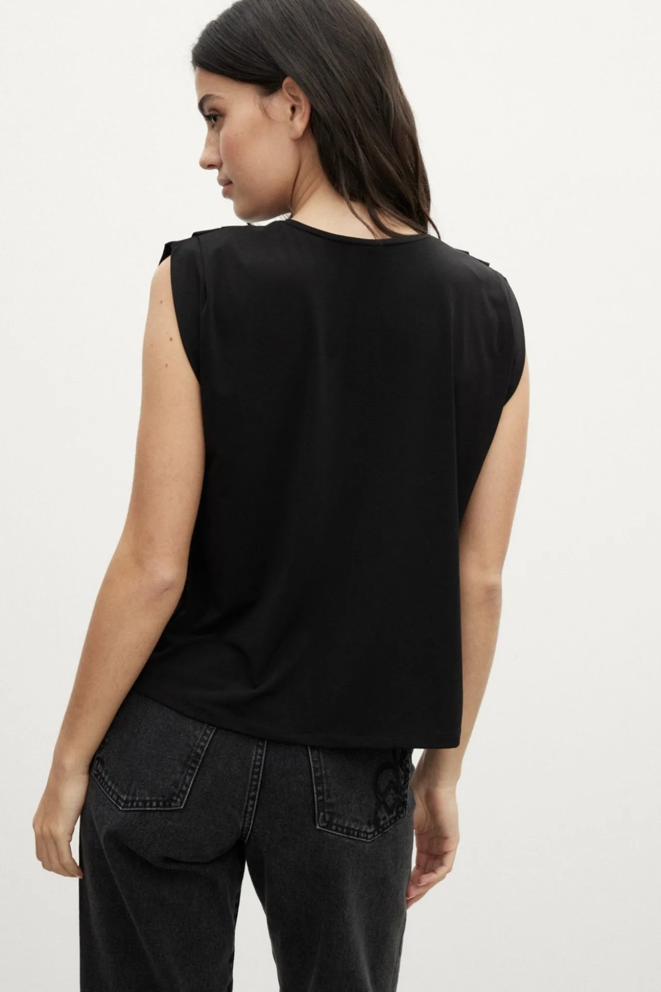 PIETRO T-shirt Black