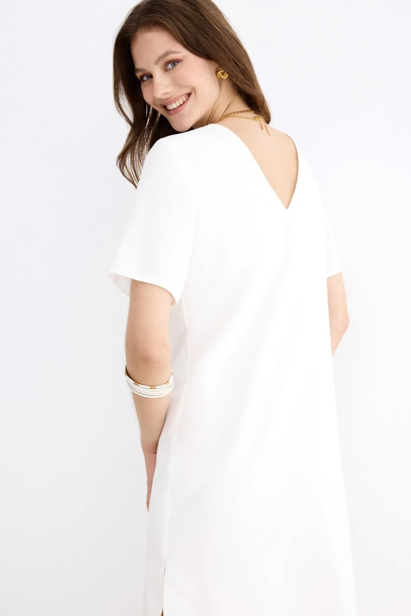 PIROPO White Dress