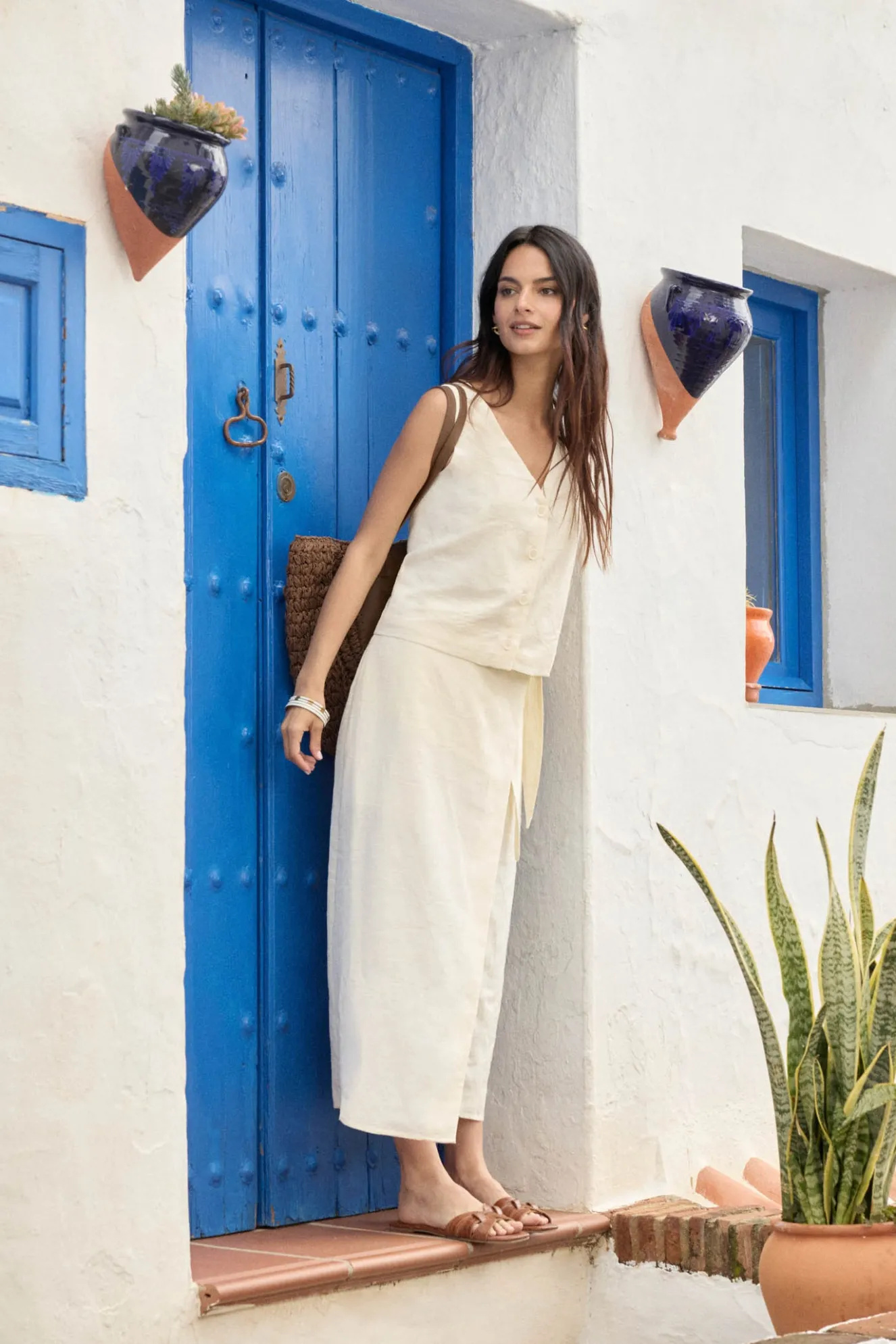 RASSA White Vest
