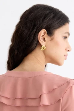 SAVY Gold Earring
