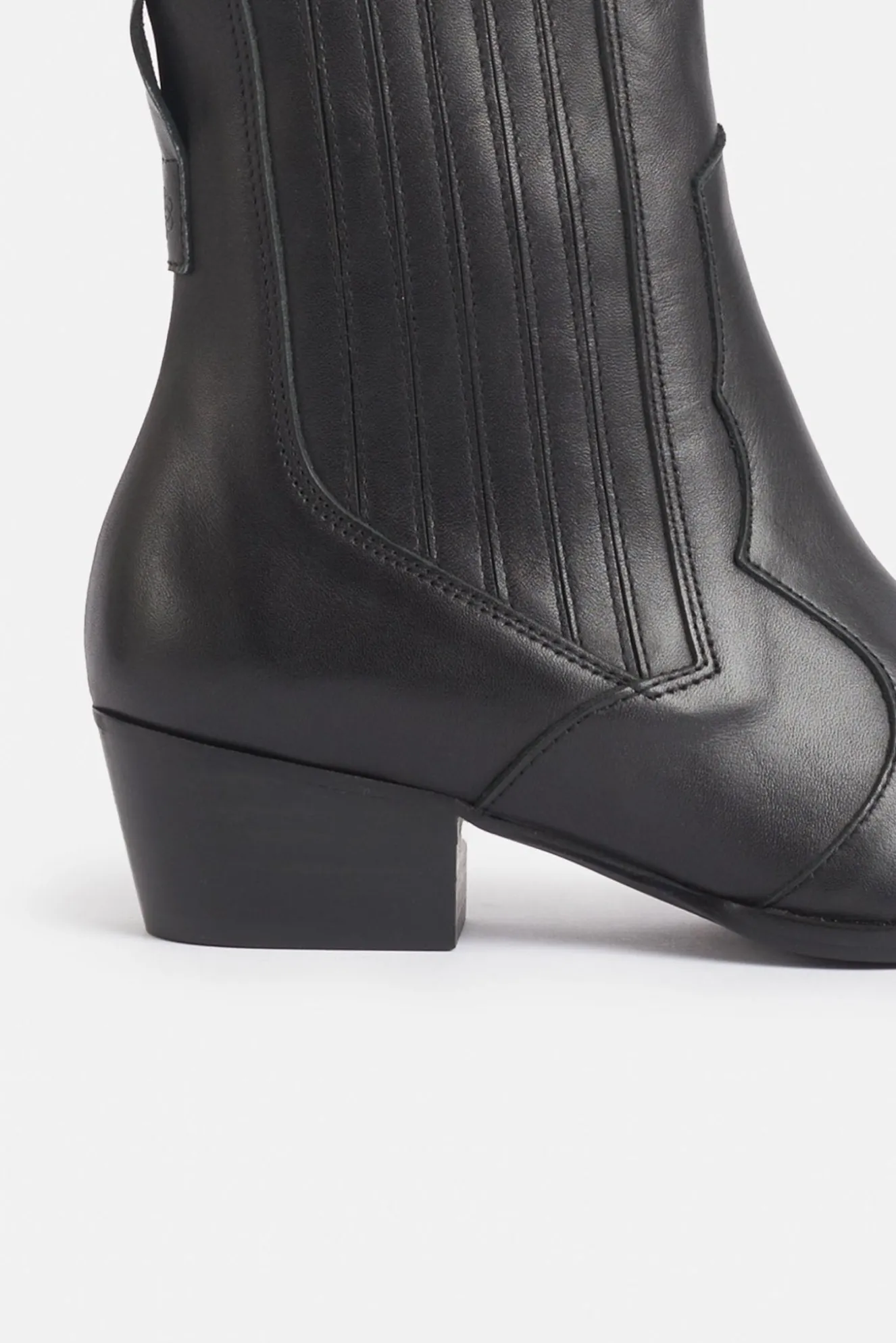 VALENTINA Ankle Boot Black Leather