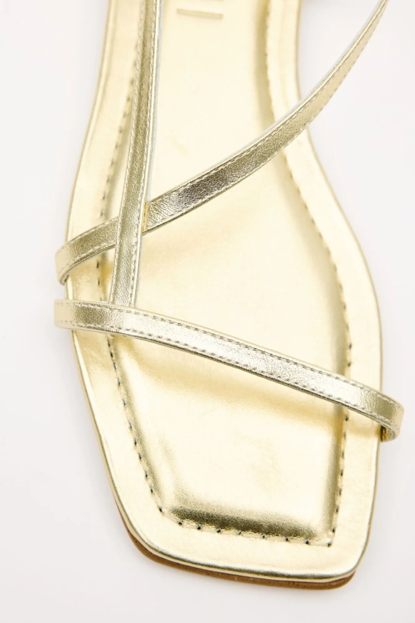 VICTORIA Gold Sandal